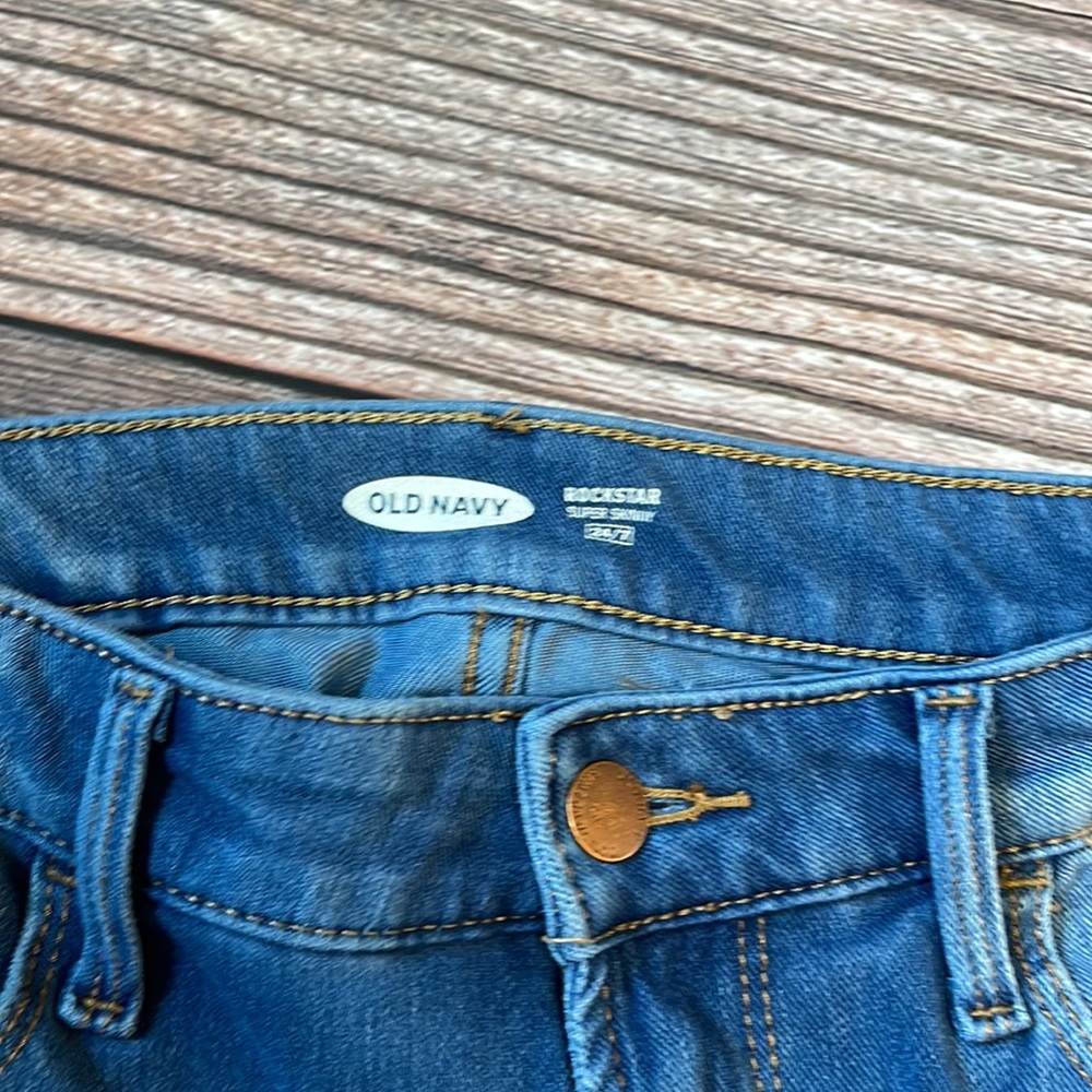 Old Navy Skinny Jeans - Picture 3 of 3